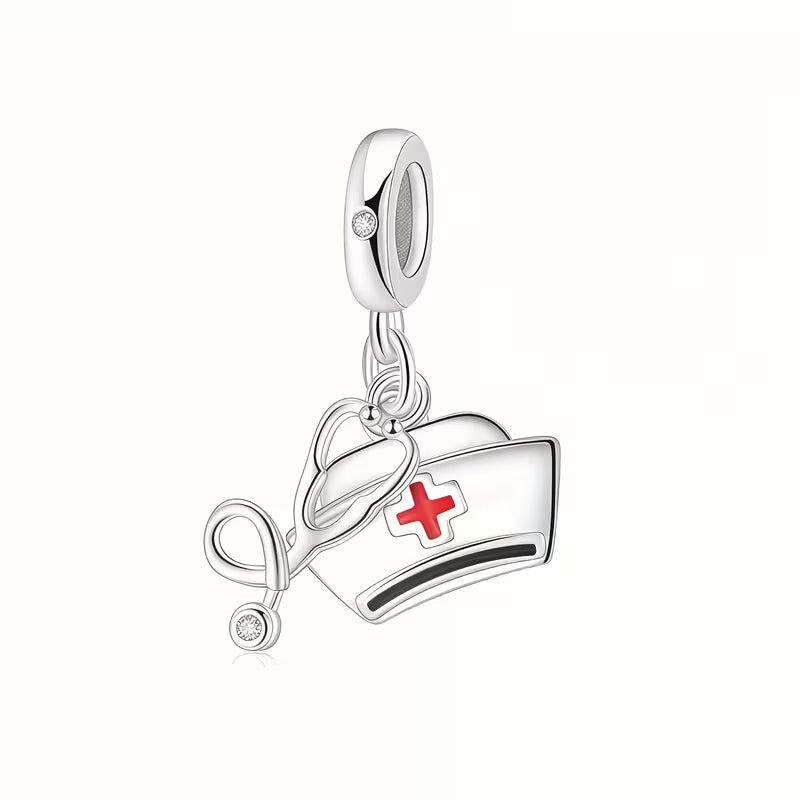 Charm Infermiera in Rame Placcato Argento con Zirconi Bianchi
