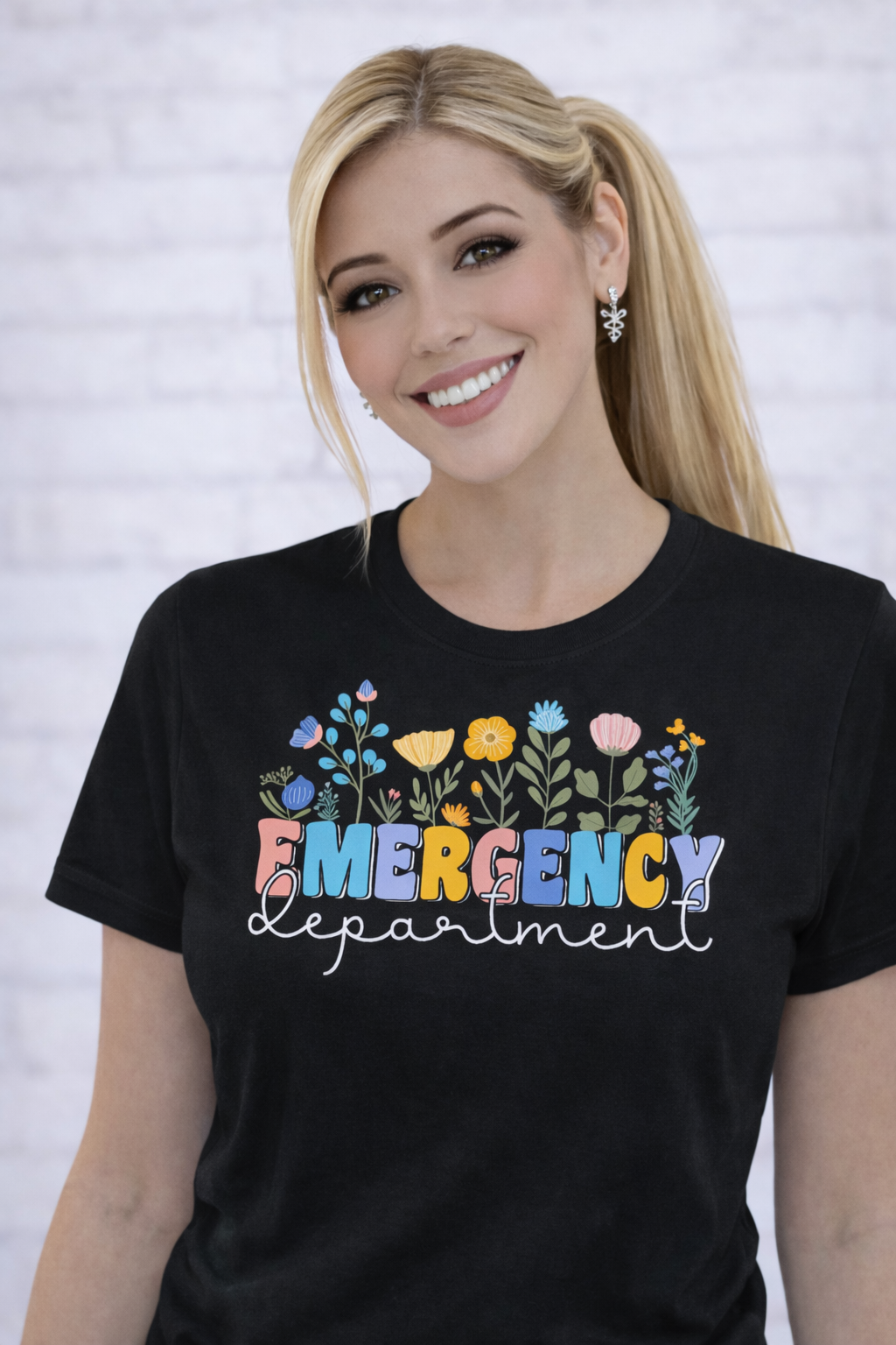 T-shirt Emergency Bloom Donna per Infermiera, Medico, Operatrice Sanitaria