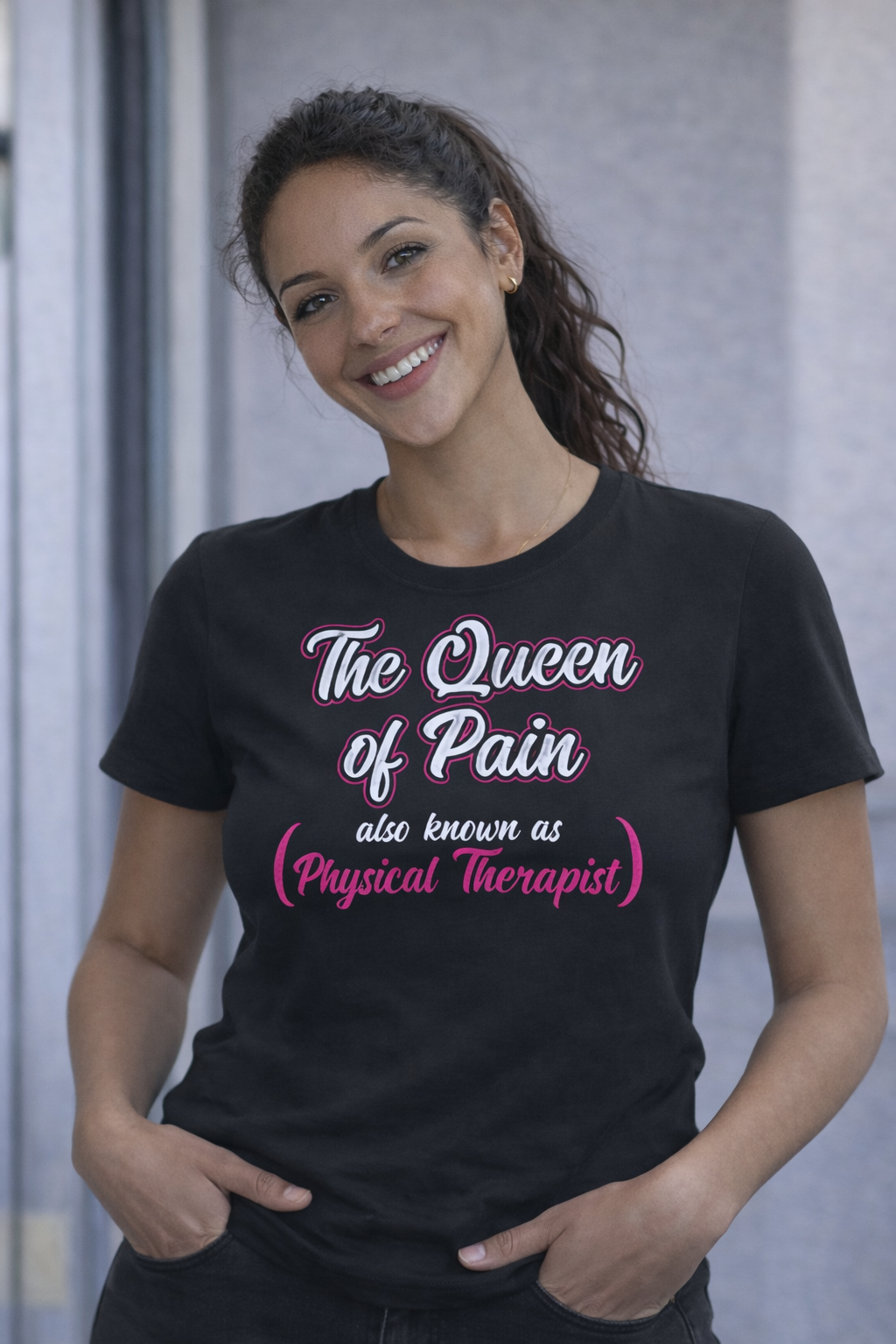 T-shirt The Queen Of Pain Donna per Fisioterapista, Terapista della Riabilitazione